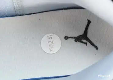 Hyperoad Mid Ice Jordan Blue 1 0705